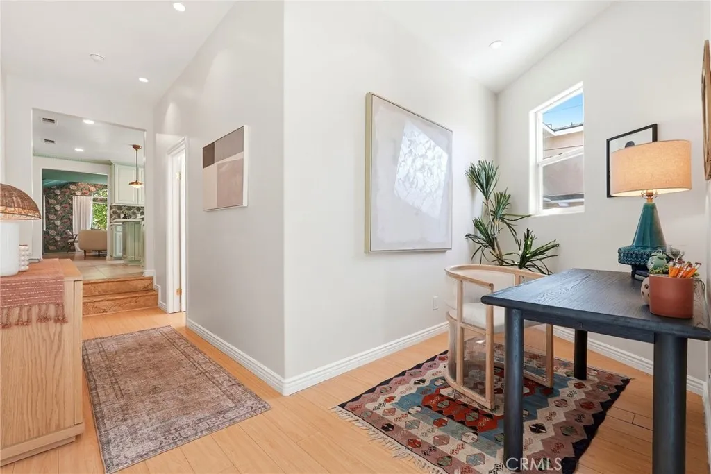 Additional image 31 of 435 Eton Drive, Burbank, CA 91504
