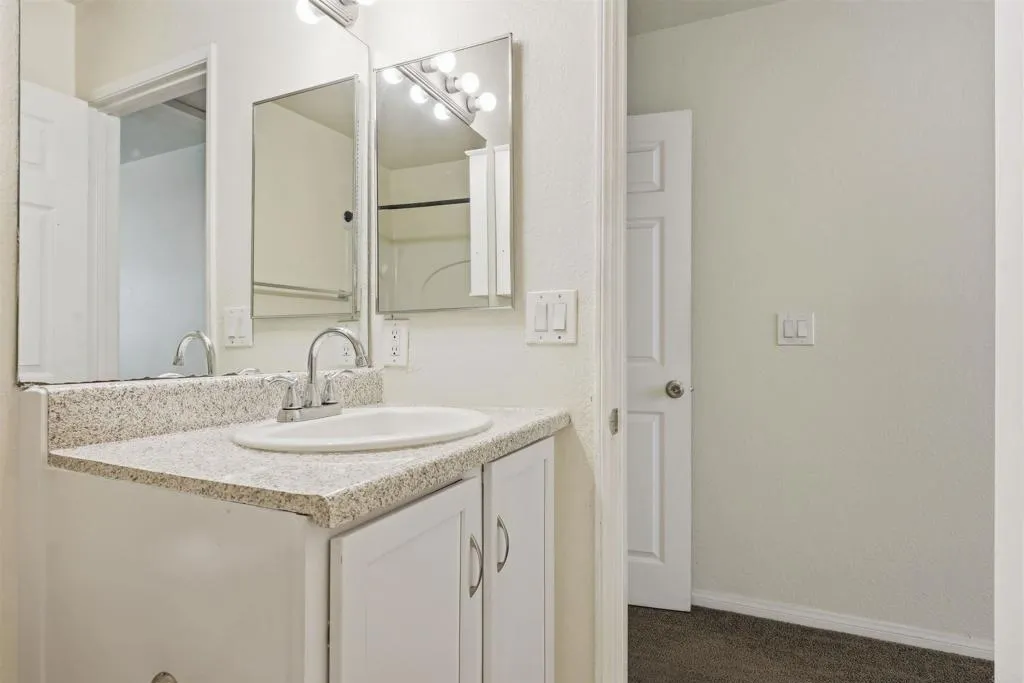 Additional image 34 of 3285 Ocean View Blvd Unit 22, San Diego, CA 92113