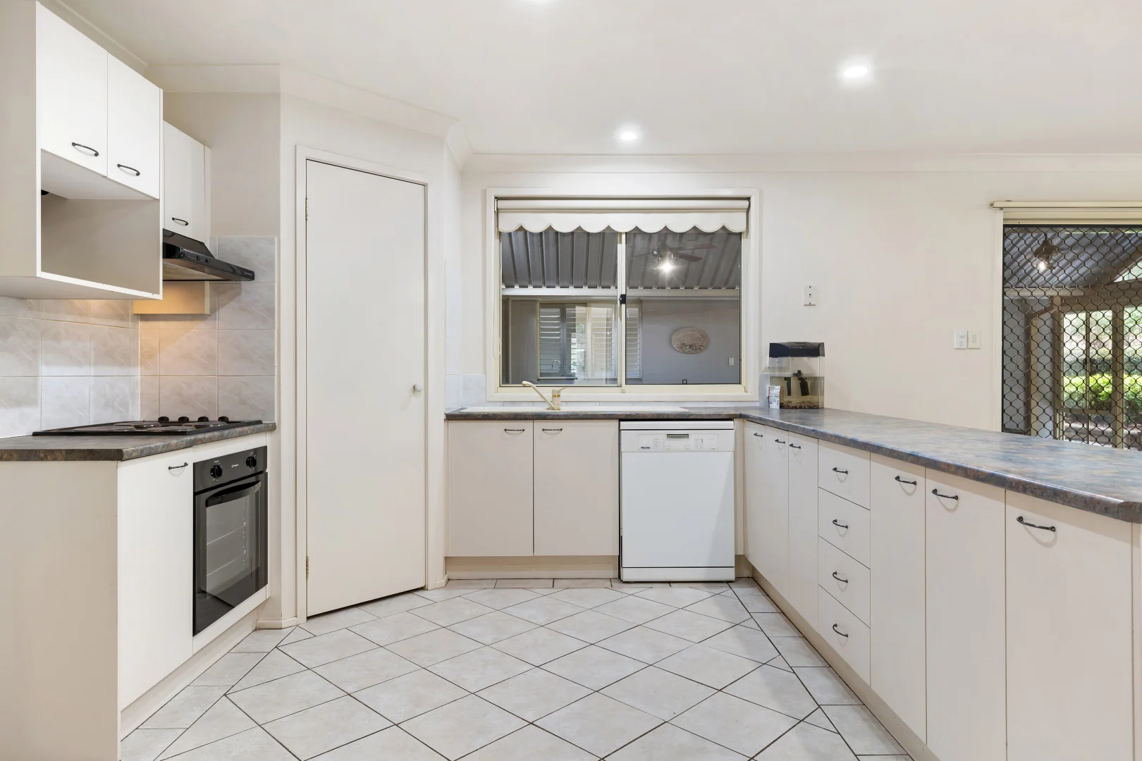 Additional image 15 of 300 Bents Basin Road, Wallacia NSW 2745