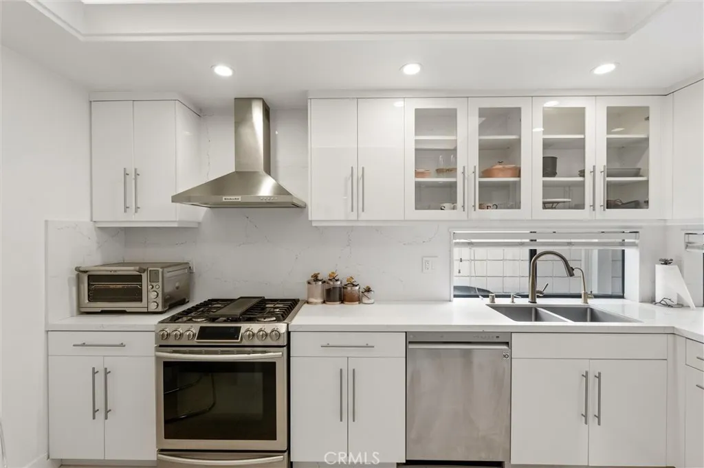 Additional image 13 of 1227 N Brand Blvd, Glendale, CA 91202