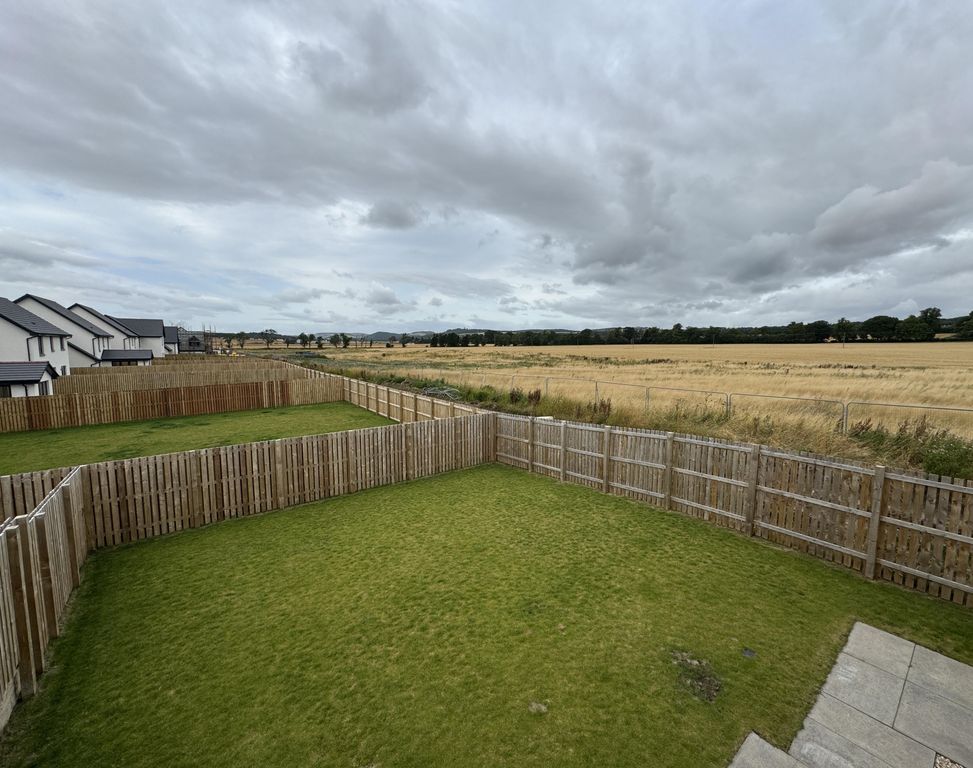 Additional image 46 of 3 bed semi-detached house to rent3 Strathgray Wynd, Dundee DD2