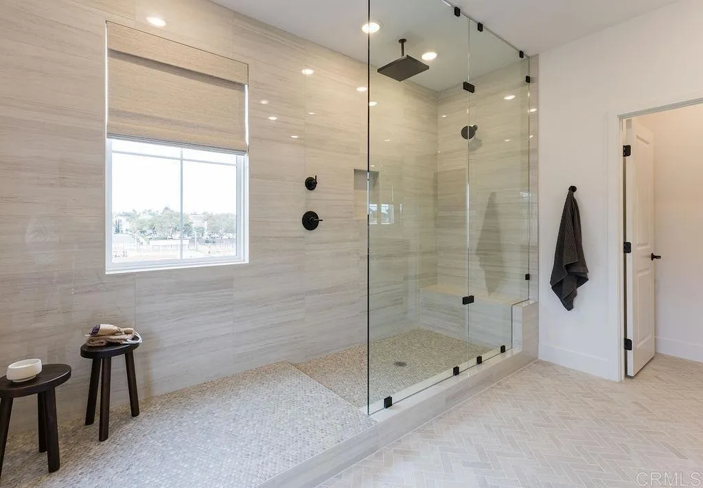 Additional image 36 of 716 Miravar Place, Vista, CA 92081