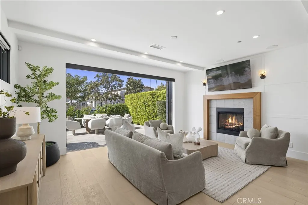 Additional image 5 of 716 Heliotrope Ave, Corona Del Mar, CA 92625