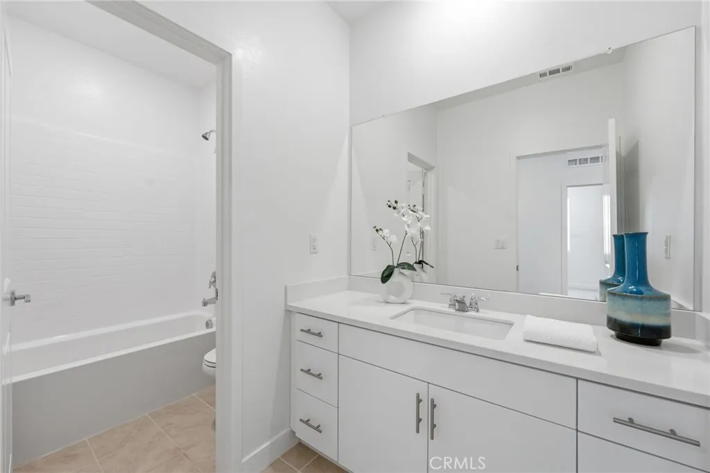Additional image 64 of 76300 Oxford Ln, Palm Desert, CA 92211
