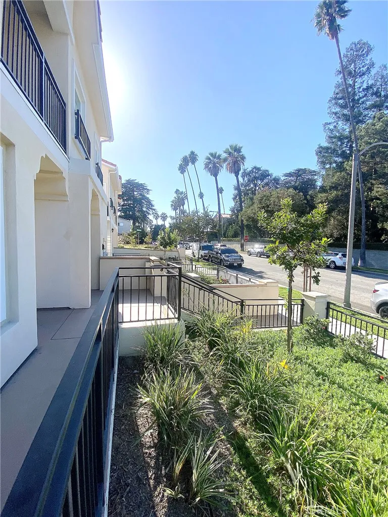 Additional image 44 of 300 Alhambra Road E Unit E, Alhambra, CA 91801
