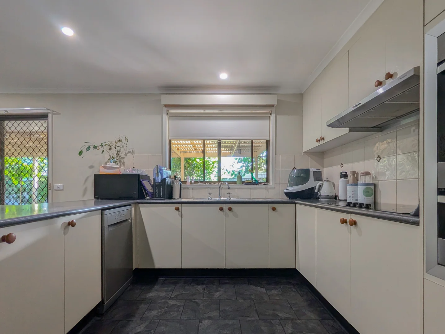 Additional image 11 of 1 Green Court, Swan Hill VIC 3585
