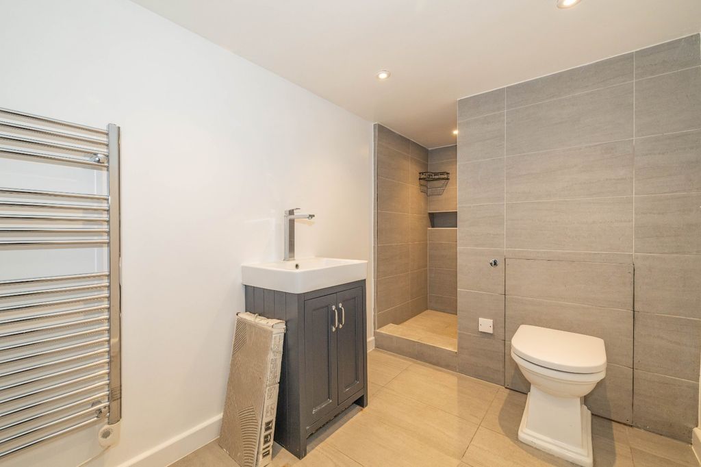 Additional image 8 of 2 bed flat for saleEthelbert Road, Canterbury, Kent CT1