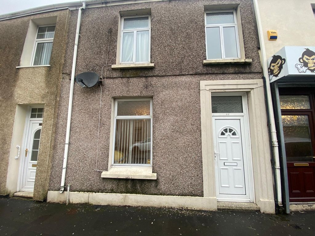 Additional image 2 of 3 bed terraced house to rentInkerman Street, Llanelli SA15