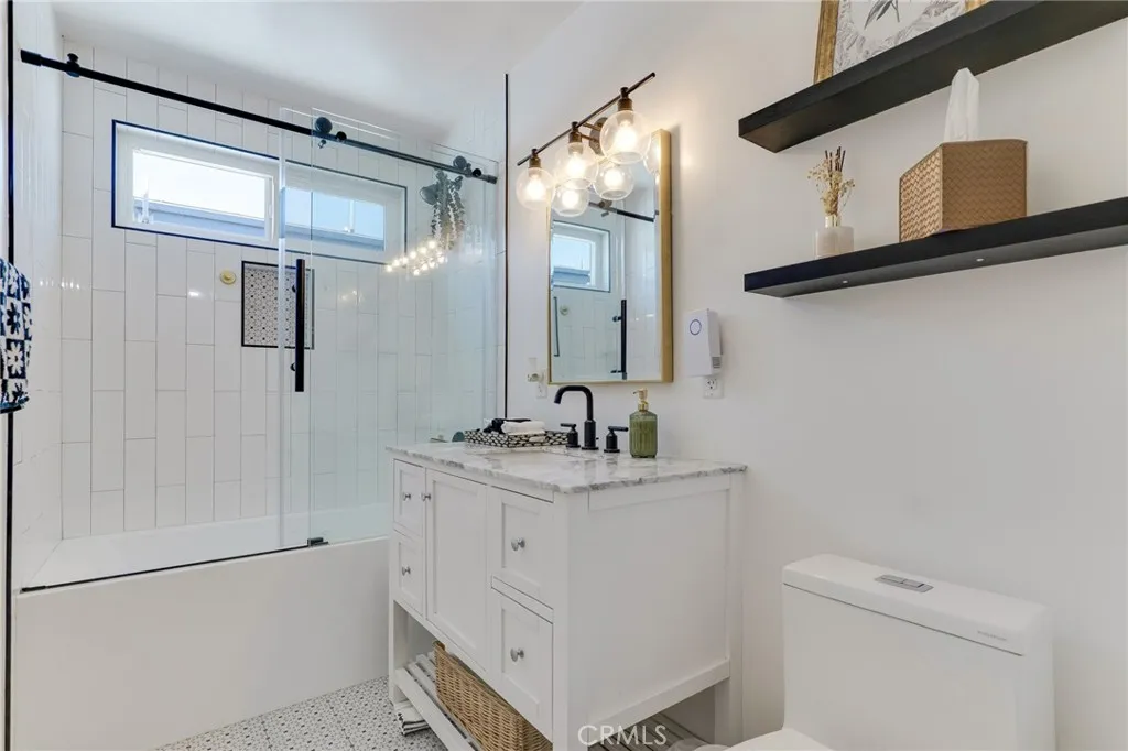 Additional image 37 of 5232 Corteen pl Unit 17, Valley Village, CA 91607