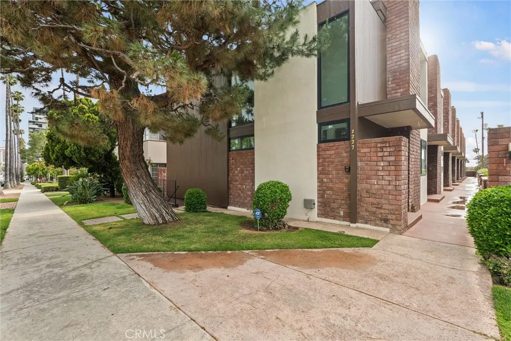 Additional image 39 of 1227 N Brand Blvd, Glendale, CA 91202