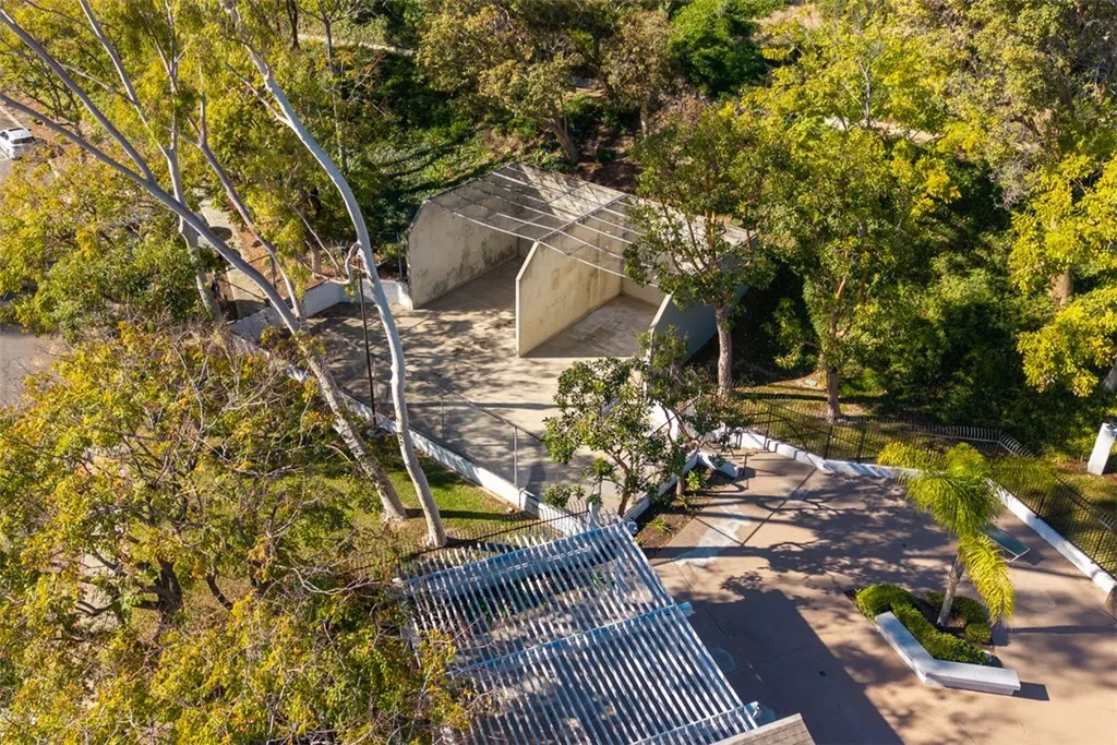 6537 Woodburn Ln, Yorba Linda, CA 92886