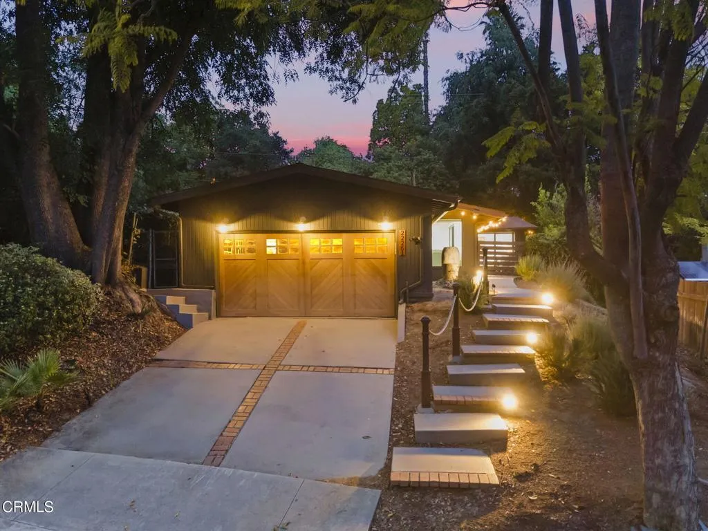 Additional image 4 of 22261 Ybarra Road, Woodland Hills, CA 91364
