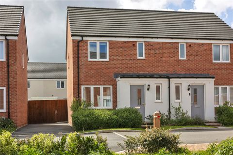 Tulip Road, Emersons Green, Bristol, Gloucestershire BS16