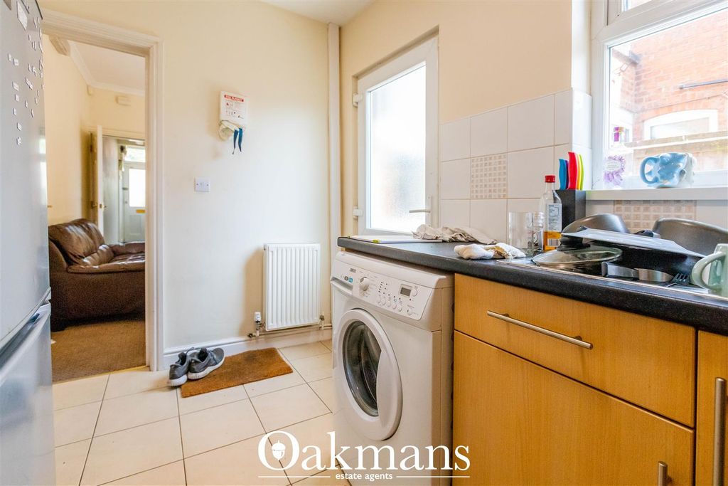 3 bed shared accommodation to rentTeignmouth Road, Birmingham, West Midlands B29 photo 3
