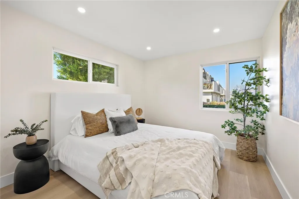 Additional image 66 of 359 Ravello Lane, Costa Mesa, CA 92627