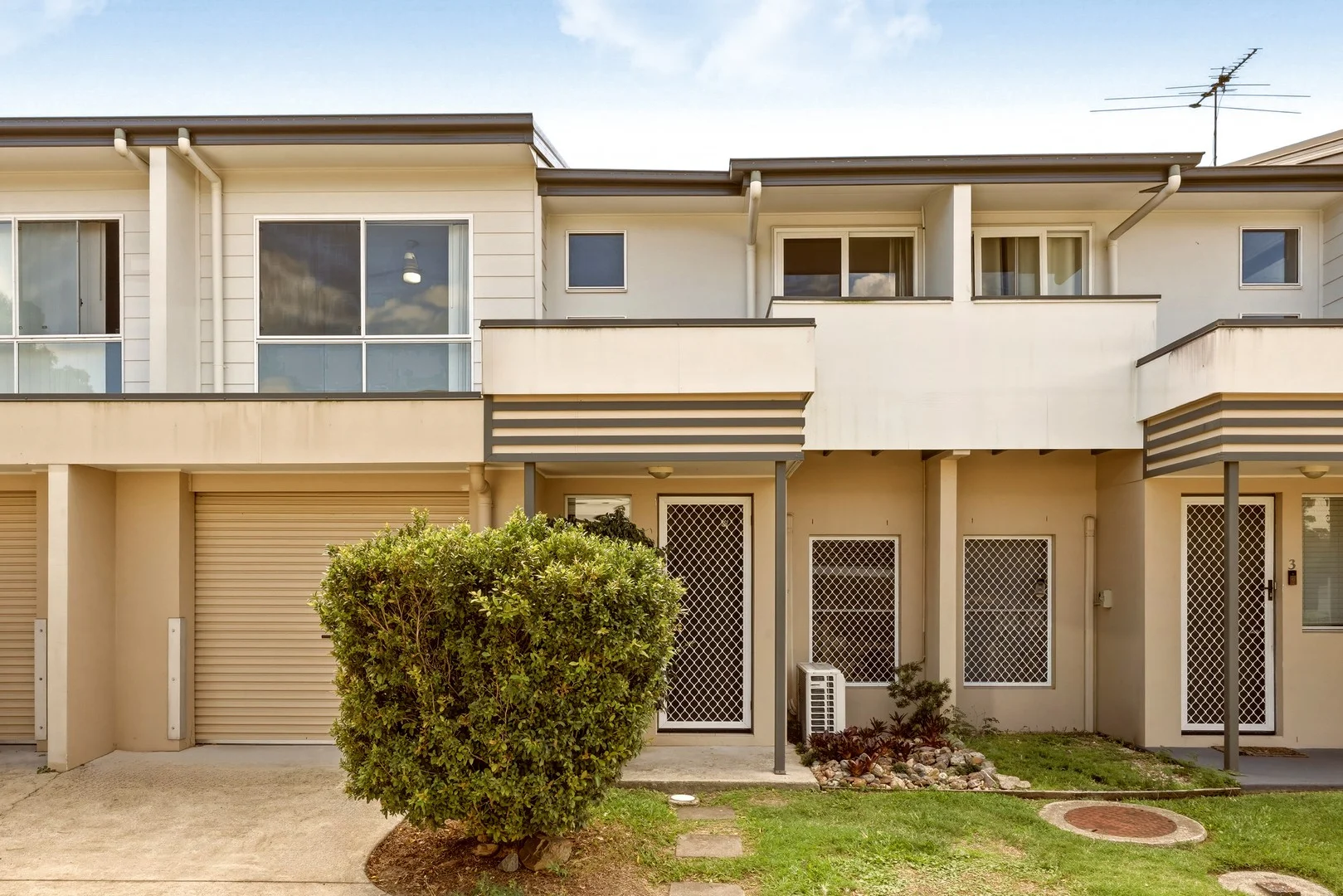 2/57 Shayne Avenue, Deception Bay QLD 4508