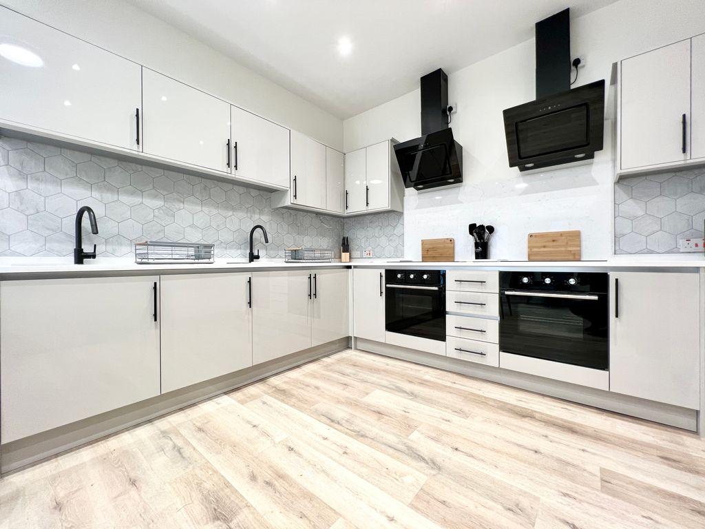 Additional image 8 of Room to rentPark Road, Ilford IG1