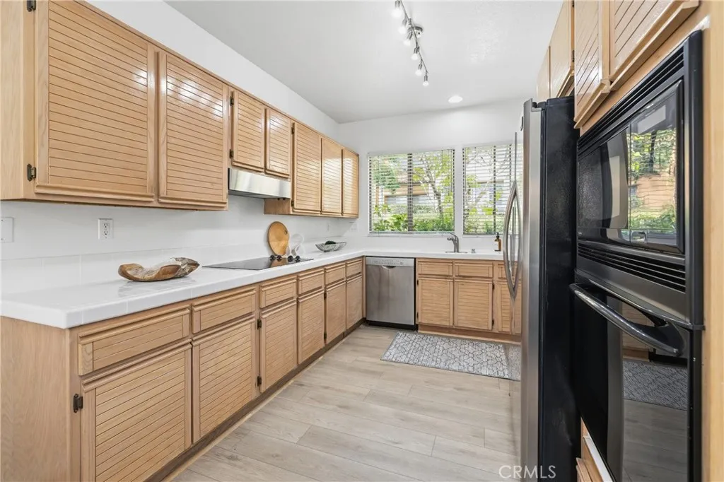 Additional image 6 of 909 Muirfield Drive, Newport Beach, CA 92660