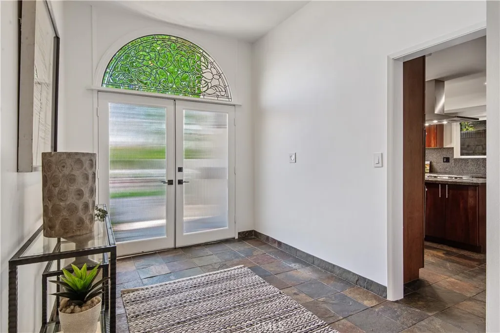 Additional image 70 of 905 N Hillside, Long Beach, CA 90815