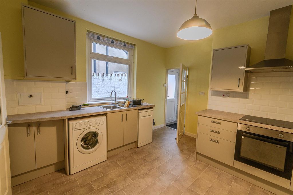 Additional image 8 of 1 bed flat to rentThe Parade, Barry CF62