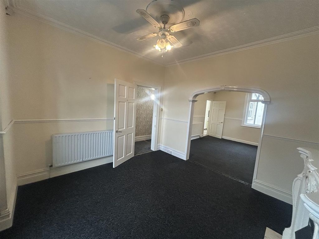 Additional image 2 of 3 bed terraced house to rentChatsworth Terrace, Darlington DL1