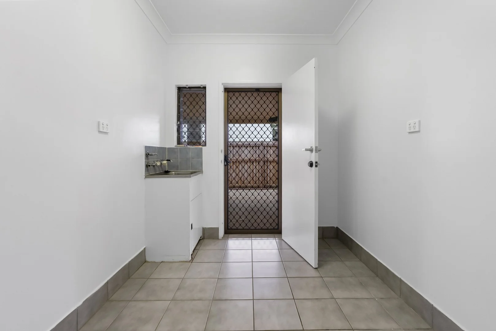 Additional image 21 of 38-40 Lyndel Drive, Woree QLD 4868