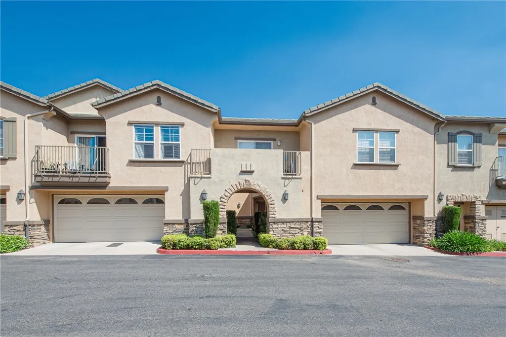 7353 Ellena W Unit 52, Rancho Cucamonga, CA 91730 photo 2