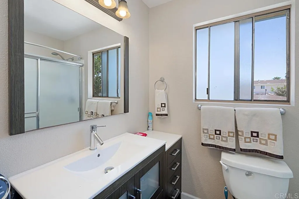 Additional image 26 of 5676 Chateau Dr, San Diego, CA 92117