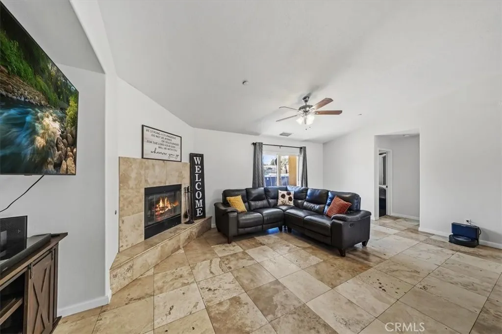 Additional image 42 of 16461 Fremontia St, Hesperia, CA 92345