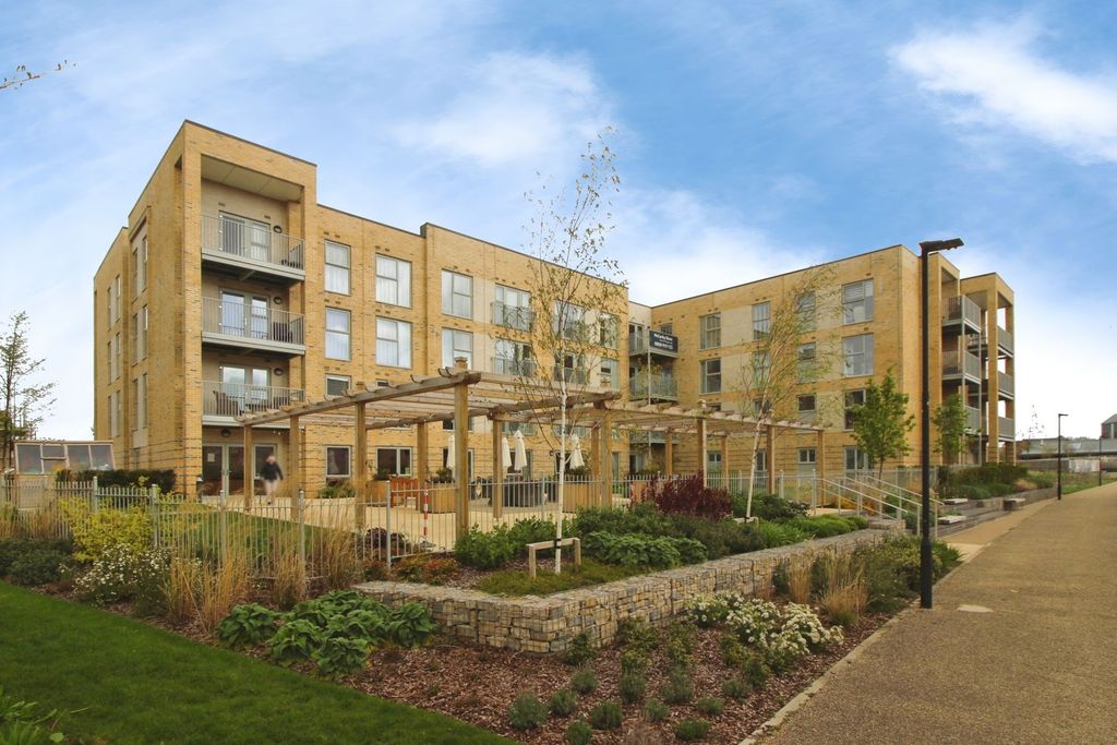 Additional image 10 of 1 bed flat to rentPeglars Way, Swindon SN1