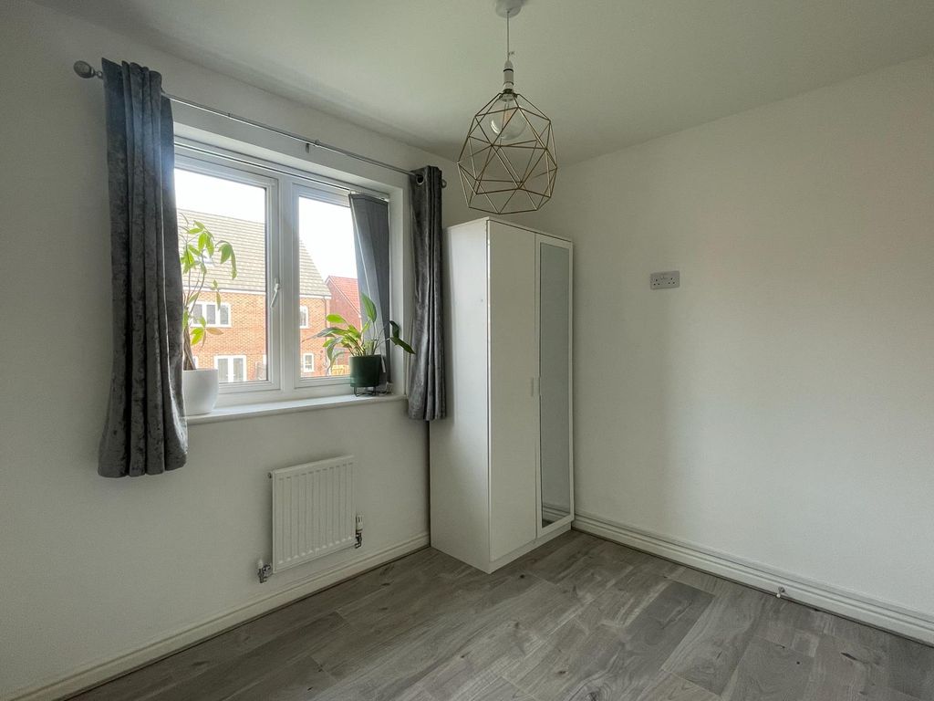 Additional image 8 of 3 bed semi-detached house to rentBolehyde Close, Swindon SN3
