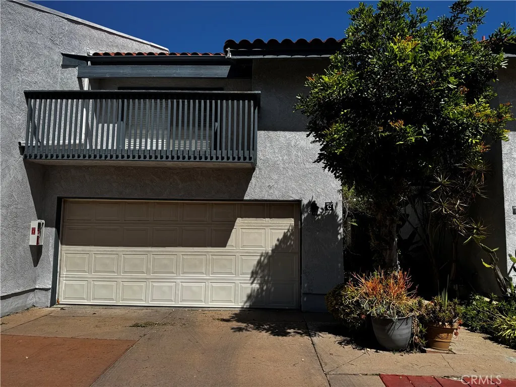 20607 Roscoe Blvd Unit C, Winnetka, CA 91306