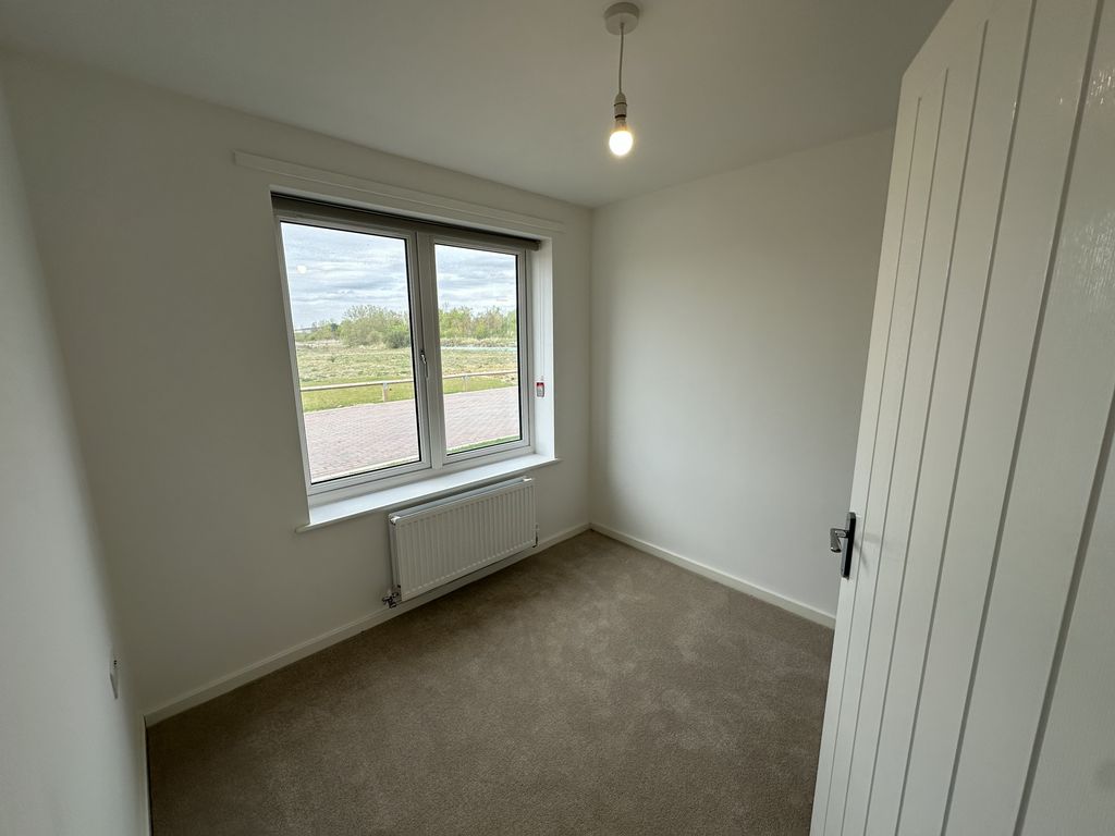 Additional image 3 of 3 bed town house to rentEpping Drive, Peterborough PE7