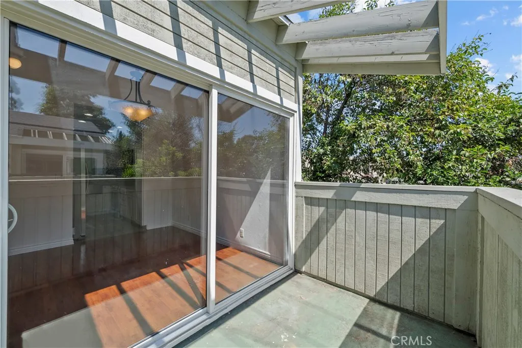 Additional image 22 of 22117 Burbank Blvd Unit 5, Woodland Hills, CA 91367