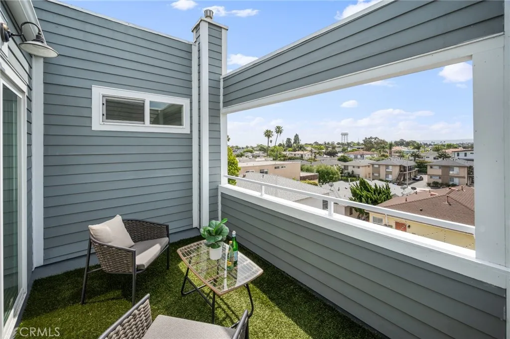 Additional image 71 of 1300 12th Street Unit E, Manhattan Beach, CA 90266