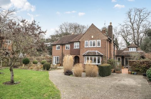 Abbotts Way, Highfield, Southampton, Hampshire SO17