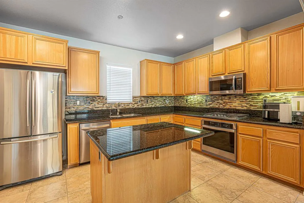 Additional image 4 of 1291 Blue Jean Way Unit 3, Chula Vista, CA 91913