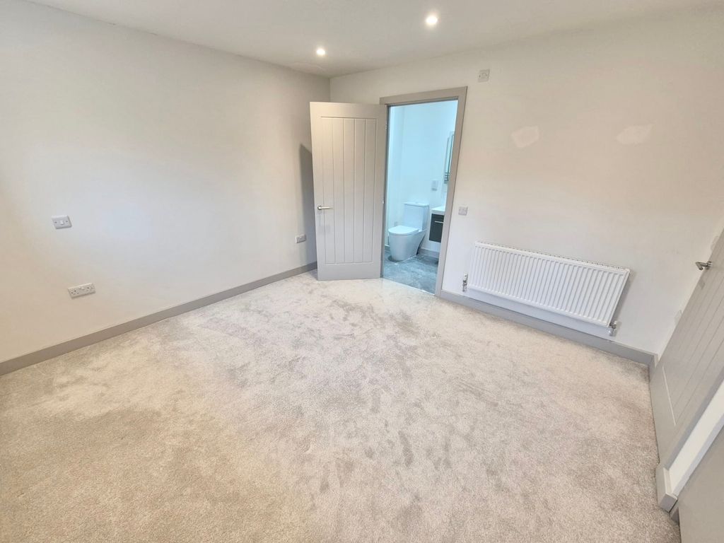 Additional image 22 of 6 bed detached house to rentPennyside Square, Loggerheads TF9