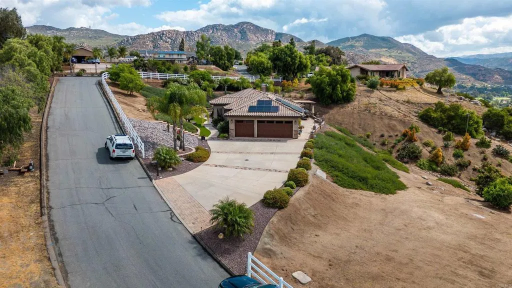 Additional image 71 of 849 Singing Ridge Road, El Cajon, CA 92019