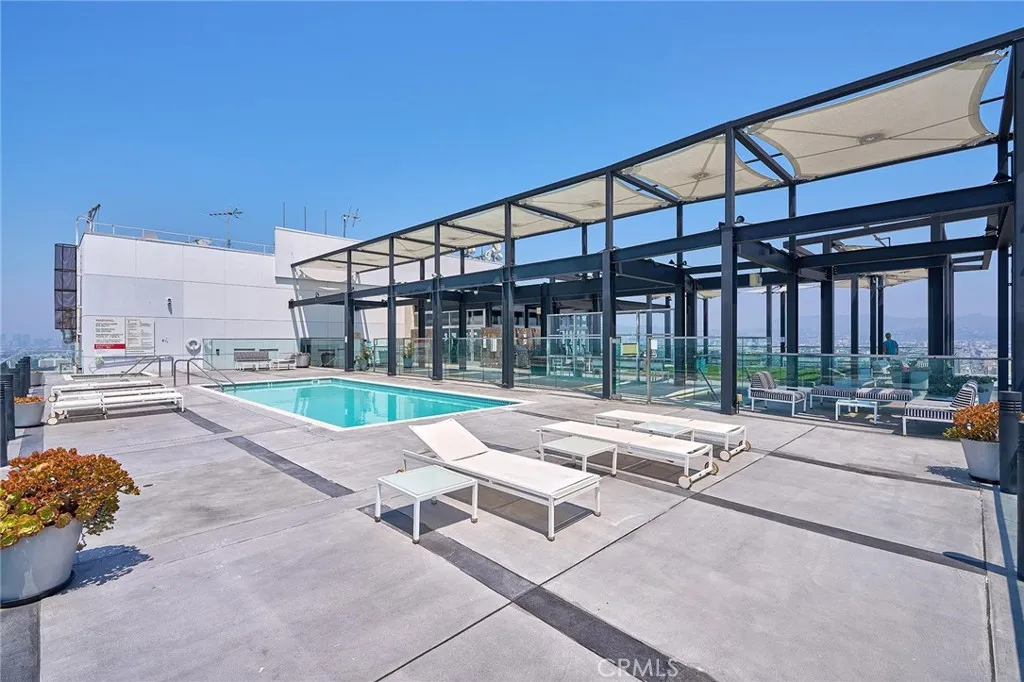 Additional image 42 of 3810 Wilshire Blvd Unit 1904, Los Angeles, CA 90010