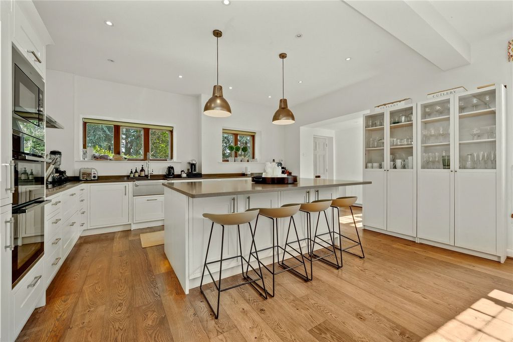 Additional image 4 of 8 bed detached house to rentYaffle Road, Weybridge KT13