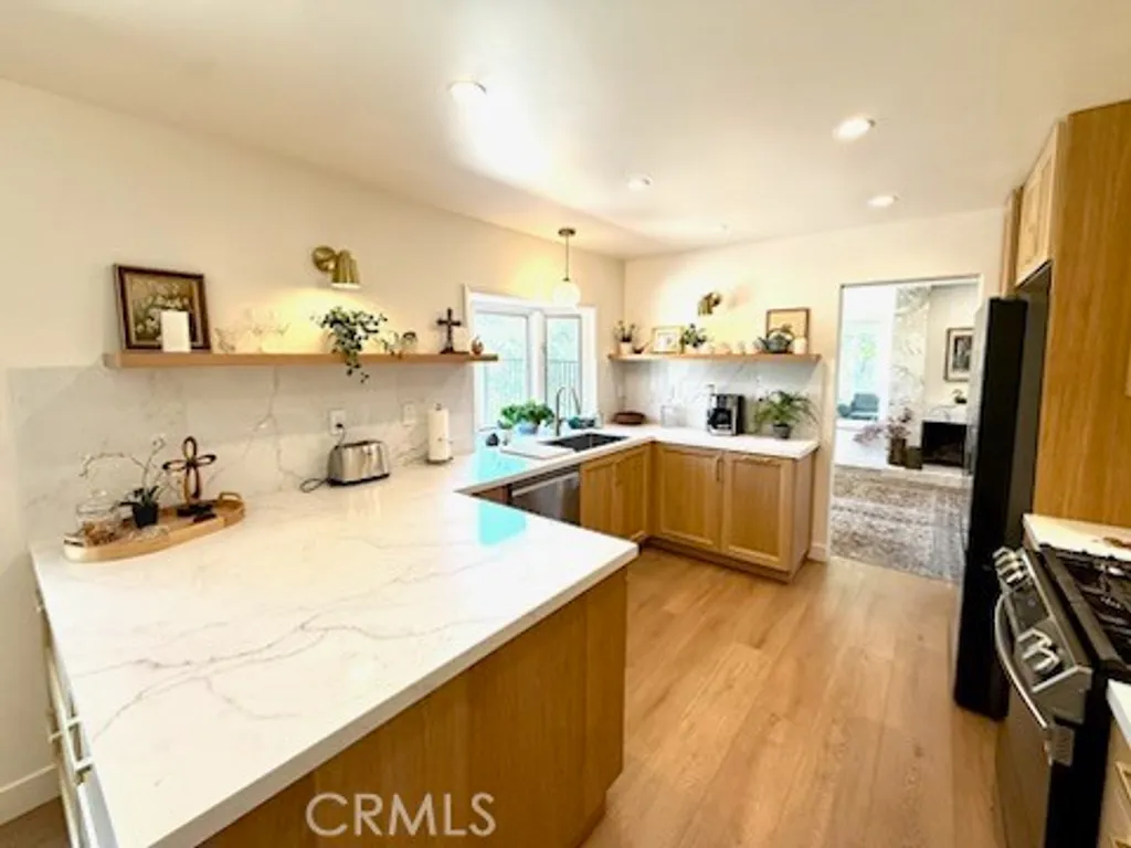 Additional image 8 of 720 Starlight Heights Dr, La Canada Flintridge, CA 91011