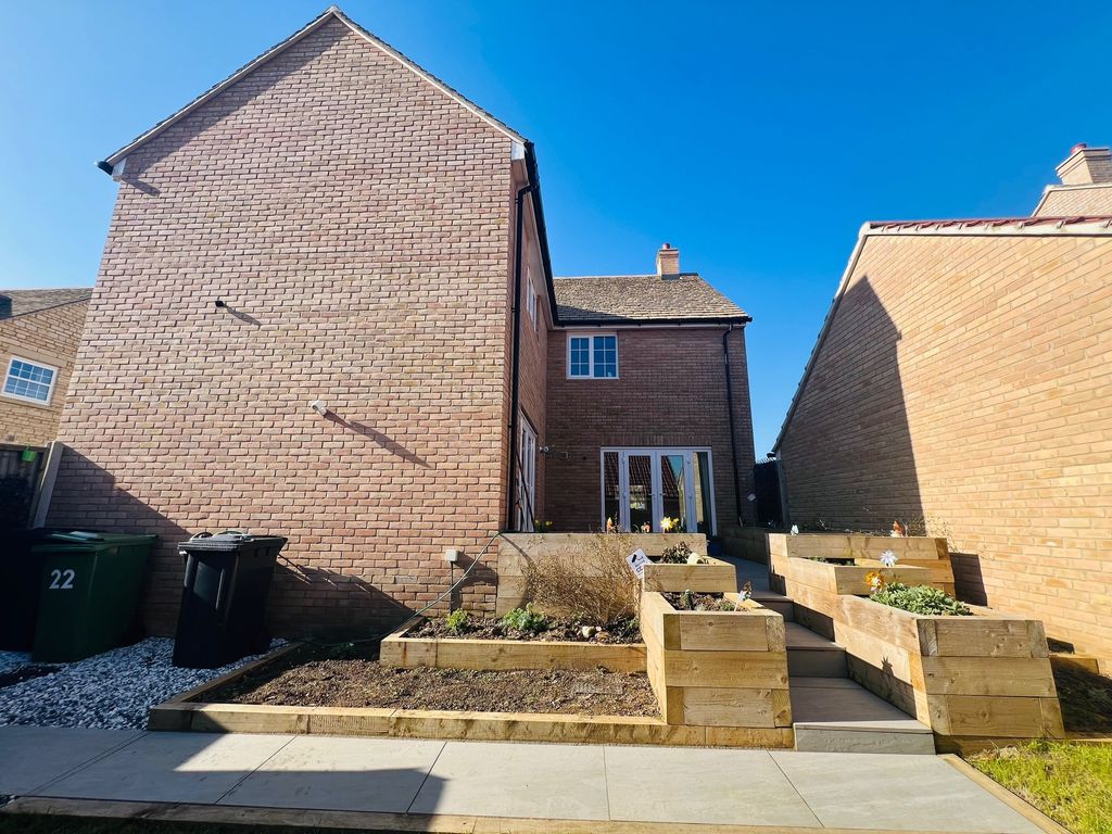 Additional image 13 of 5 bed property to rentSissons Close, Barnack, Stamford PE9