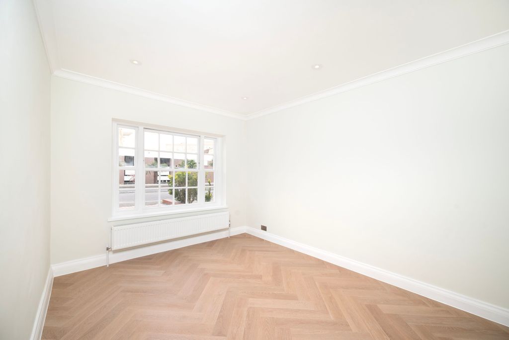 Additional image 4 of 5 bed detached house to rentThe Marlowes, St Johns Wood, London NW8