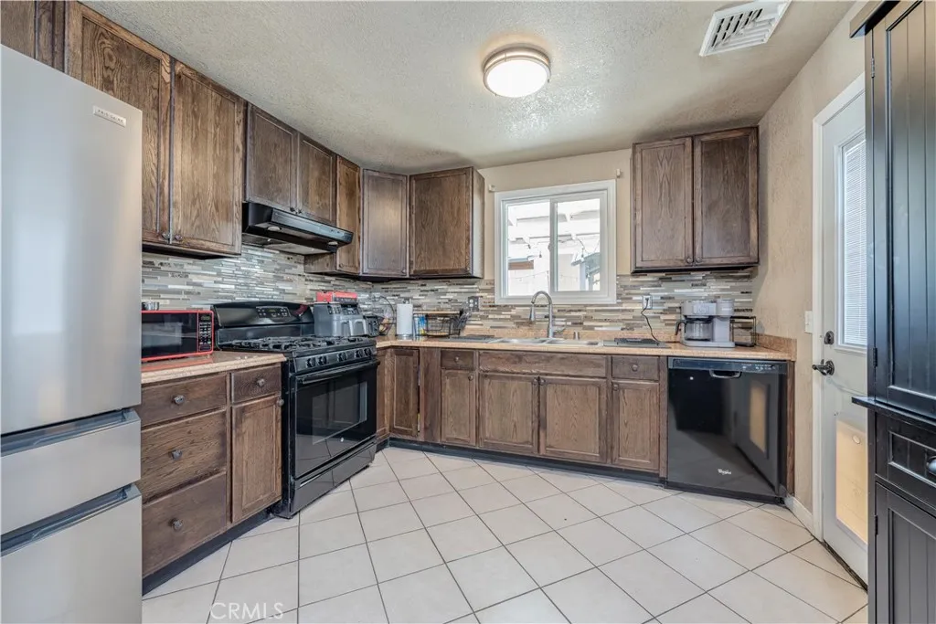 Additional image 10 of 2106 W Olive Ave, Fullerton, CA 92833