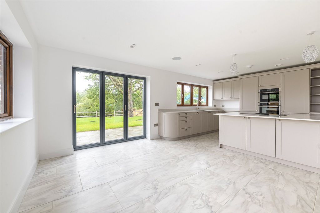 Additional image 3 of 4 bed detached house to rentRolling Fields View, Heathfield, East Sussex TN21