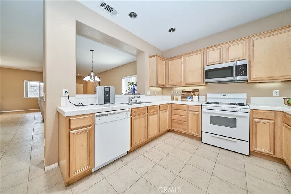Additional image 61 of 16717 Hastings Pl, Victorville, CA 92395