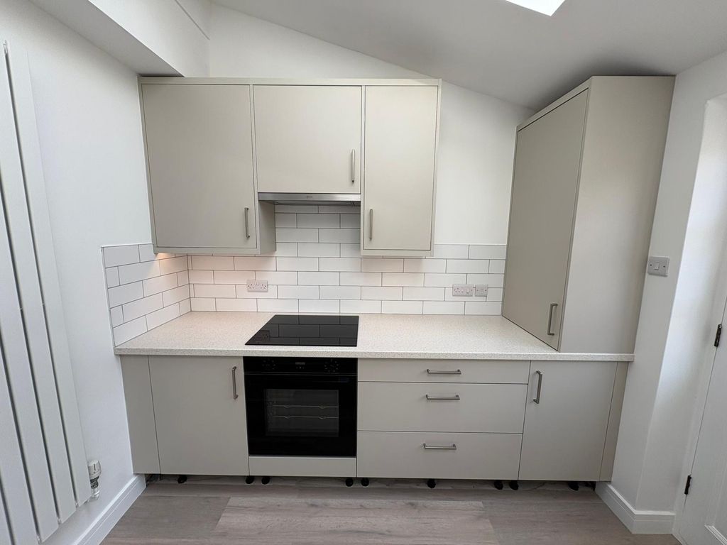 Additional image 8 of 3 bed town house to rentAdelaide Street, Stamford PE9