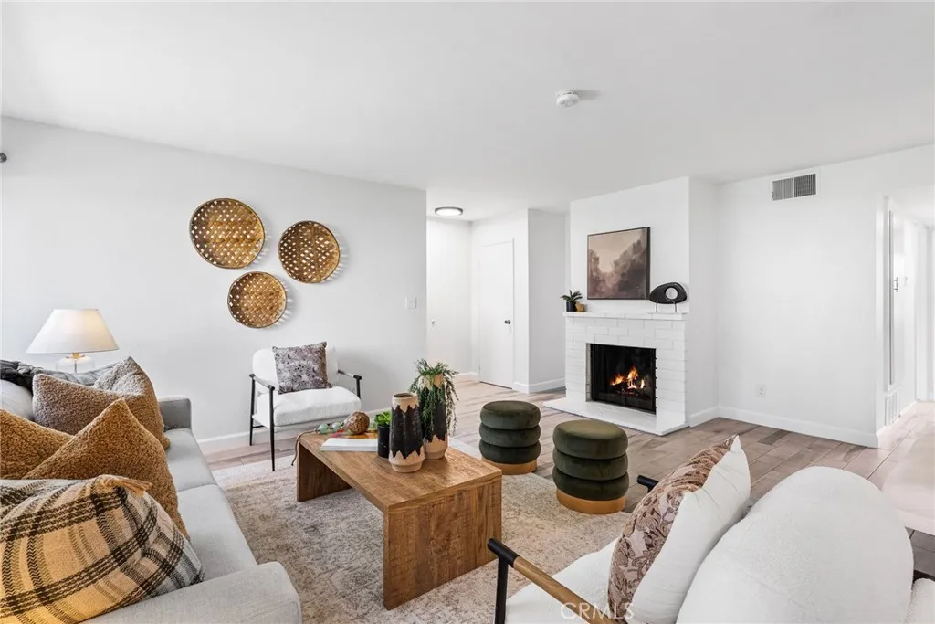 Additional image 4 of 17572 Vandenberg Lane Unit 4, Tustin, CA 92780