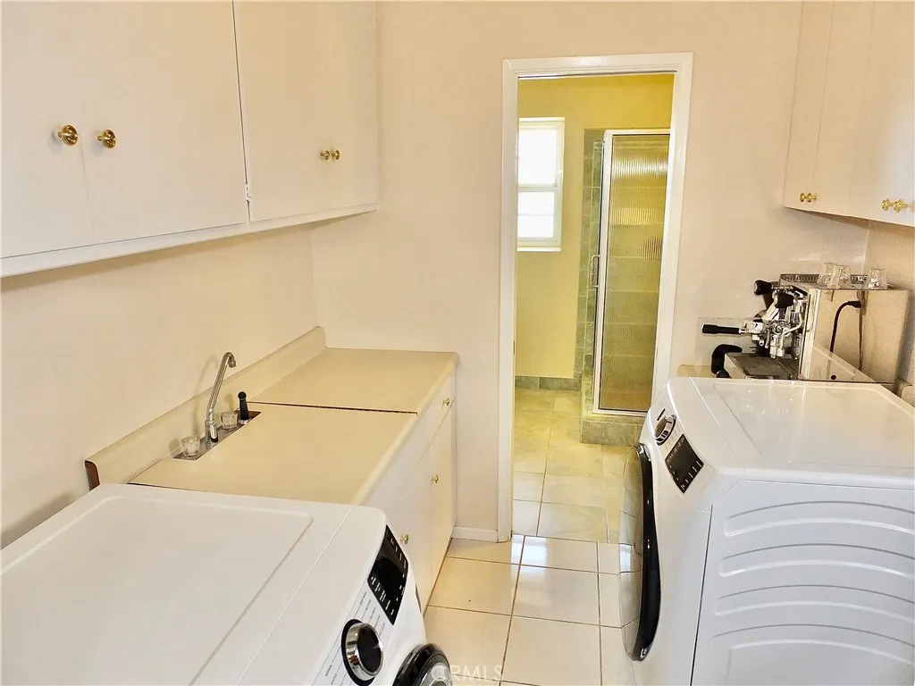Additional image 15 of 6317 E Eliot St, Long Beach, CA 90803